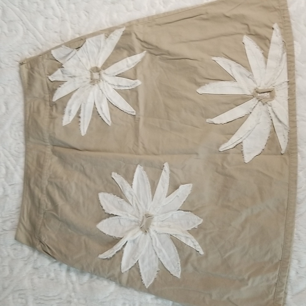 BODEN SKIRT - Picture 2 of 11